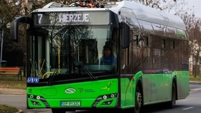 Komunikacja miejska w majówkę 2025. Sprawdź, jak pojadą autobusy