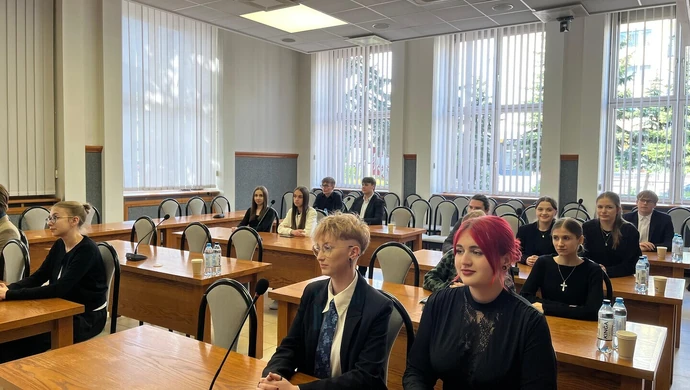 Kolejna sesja Młodzieżowej Rady Miasta w Piotrkowie Trybunalskim – młodzi głosem przyszłości