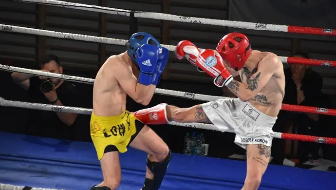 W Kamieńsku królował kickboxing. Zawodnik piotrkowskiego klubu ze złotem