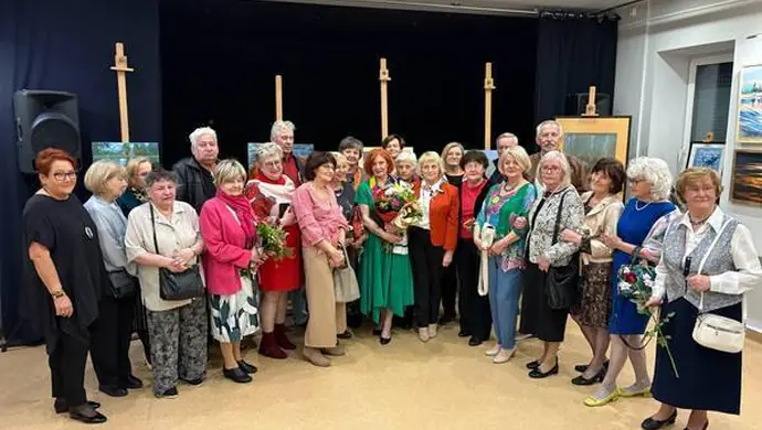 Doroczna wystawa plastyczna Klubu Seniora w MOK