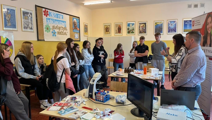 Explorer VII w ZSP nr 2 w Piotrkowie - atrakcje, nauka i inspiracje