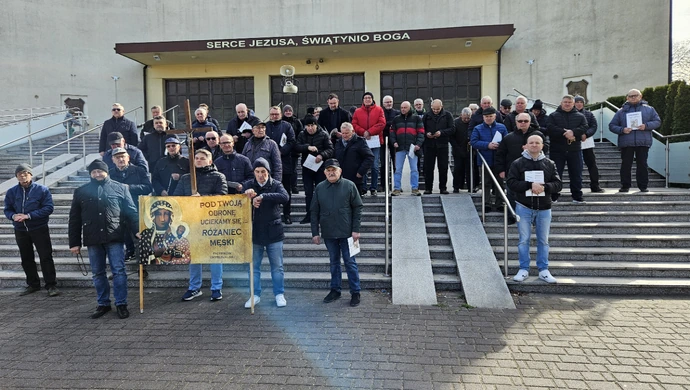 Zobacz kiedy kolejny Męski Różaniec w Piotrkowie