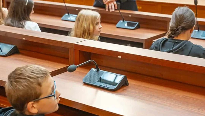 Uczniowie z Łęk Szlacheckich odwiedzili Urząd Marszałkowski Województwa Łódzkiego