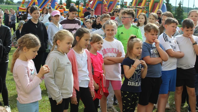 Aktywnie, zdrowo i kolorowo – profilaktyczny Dzień Dziecka w Gminie Grabica