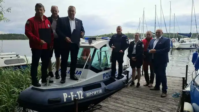 Więcej patroli nad Zalewem Sulejowskim. Porozumienie policji ze starostwem