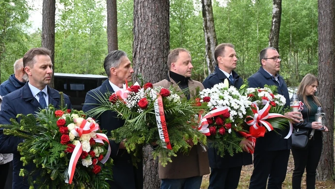  Uczcili pamięć bohaterów w Leśnictwie Kowalów