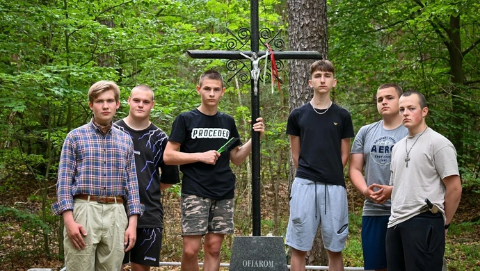 Piotrkowski Klub Historyczny im. ppłk dr Haliny Kępińskiej-Bazylewicz pamięta o zamordowanych