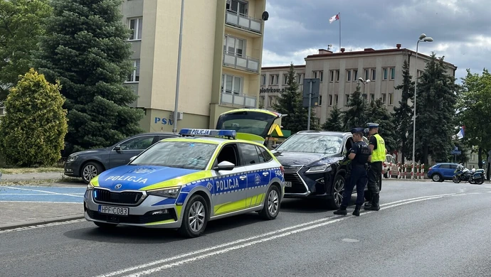 Wypadek radiowozu na Sienkiewicza. Dwóch policjantów w szpitalu