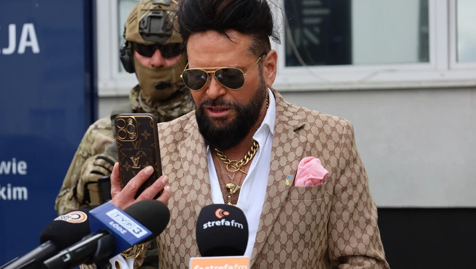 Szokujące zarzuty wobec policjantów. Rutkowski: To był dom schadzek