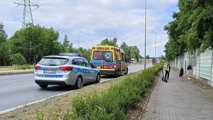 Niebezpieczna jazda hulajnogą elektryczną – 14-latek przewoził rówieśnicę. Dziewczyna trafiła do szpitala