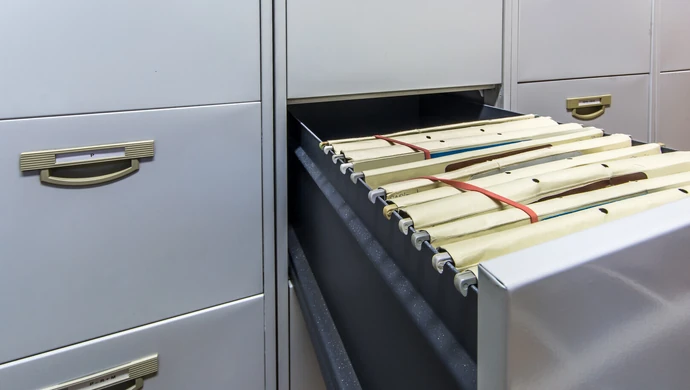 Jak sprawdzić księgę wieczystą bez wychodzenia z domu?