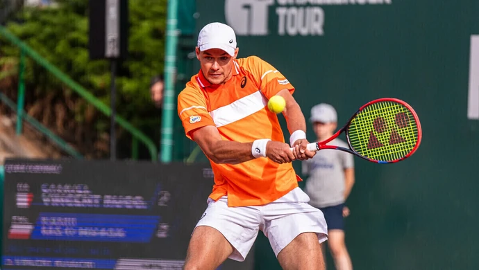 Kamil Majchrzak z historycznym awansem do II rundy Wimbledonu