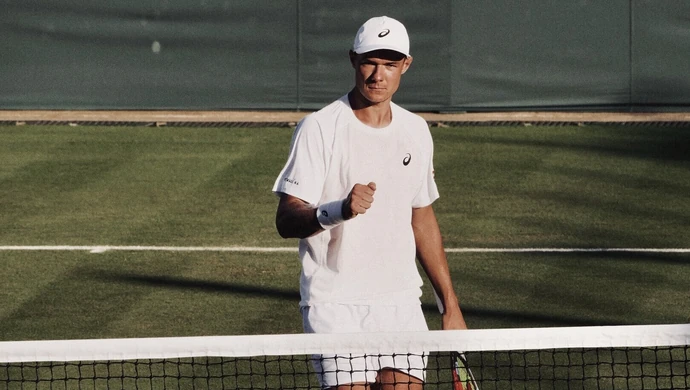 Historyczny sukces Kamila Majchrzaka! Piotrkowianin w 1/8 finału Wimbledonu