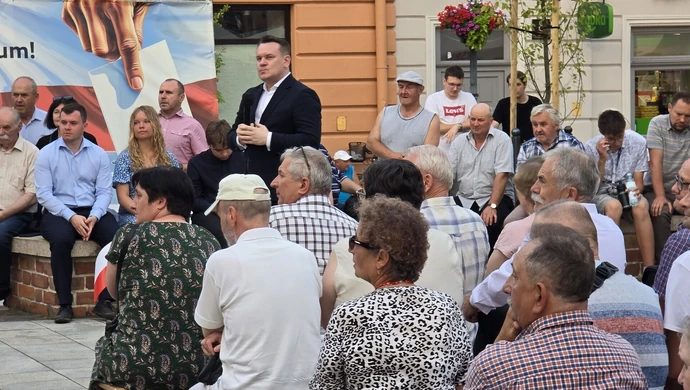 „Rozpoczniemy wielkie deportacje”. Dominik Tarczyński podczas spotkania w Piotrkowie