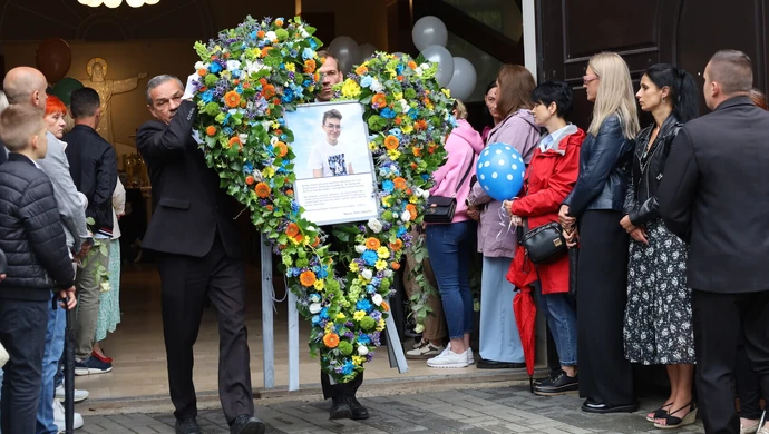 Setki osób pożegnały Patryka Wysmyka 