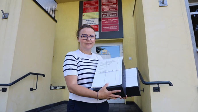 6342 podpisy pod referendum w sprawie odwołania prezydenta i Rady Miasta złożone 