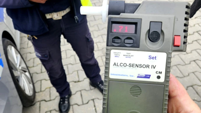 Na 660 kierujących jeden miał 1,5 promila alkoholu. Akcja trzeźwy poranek w Piotrkowie