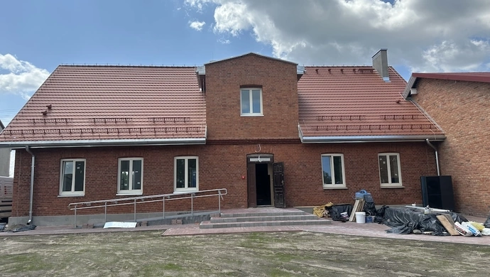 Dom Ludowy w Polichnie jak nowy – kończy się gruntowna modernizacja