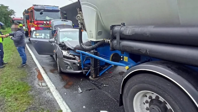 Wypadek na DK12 we Włodzimierzowie. Są ogromne korki