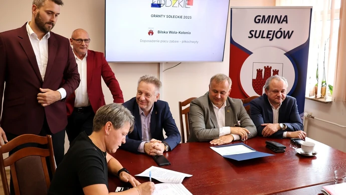  Granty sołeckie dla gminy Sulejów. Umowy podpisane