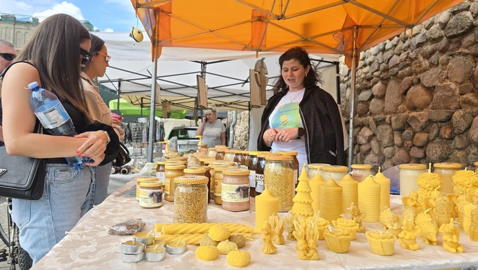 Jarmark Dominikański i Piotrkowskie Święto Miodu. Weekend w Centrum Idei ku Demokracji