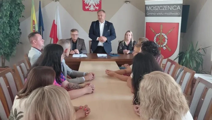 Dwanaście grantów sołeckich dla gminy Moszczenica