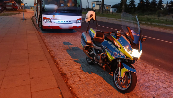 Policja dalej będzie sprawdzać autokary