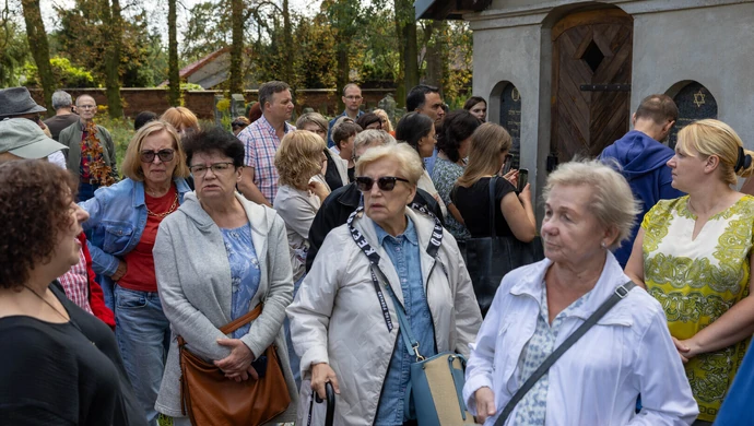 Wyjątkowy spacer po cmentarzu żydowskim w Piotrkowie ZDJĘCIA