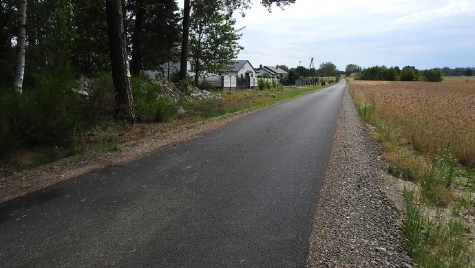 Nowa droga w Kawęczynie – kolejny krok w rozwoju gminnej infrastruktury