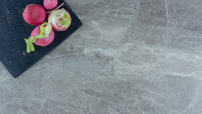 Blaty z kamienia naturalnego. Co świadczy o ich popularności?