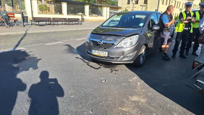 Wypadek przy dworcu. Jedna osoba trafiła do szpitala