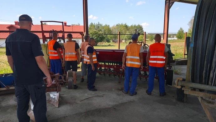 Osadzeni z Golesz porządkowali szkołę w Bujnach