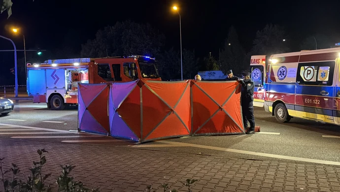 Potrącenie na Sikorskiego. Pieszy wszedł na czerwonym świetle ZDJĘCIA