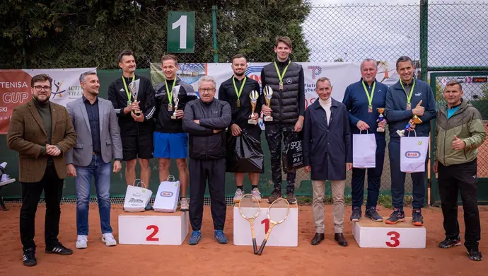 Turniej deblowy zwieńczył letni sezon tenisowy w Piotrkowie