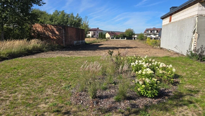 Wystartowały prace drugiego etapu utworzenia zielonego skwerku w Ochocicach 