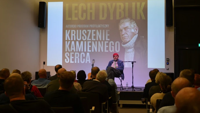Aktor z duszą poety – Lech Dyblik oczarował Piotrków Trybunalski