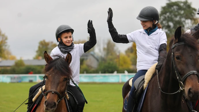 Ale widowisko! Tłumy na Hubertusie w Bogusławicach ZDJĘCIA