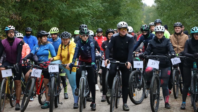 Bieg, rowery i wspólna zabawa – "Niepodległa 10" w  gminie Rozprza już po raz siódmy!