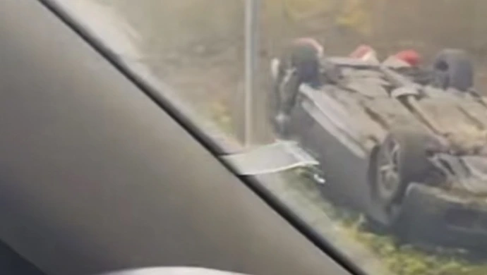 Dachowanie na D742. 60 latek stracił panowanie