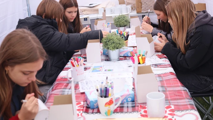 Zawodowo FEST przy Mediatece – młodzież odkrywa swoje pasje i zawody przyszłości