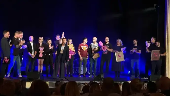 Trybunały Uśmiechu, Noc Bibliotek czy mecze piłkarskie. Moc atrakcji w weekend