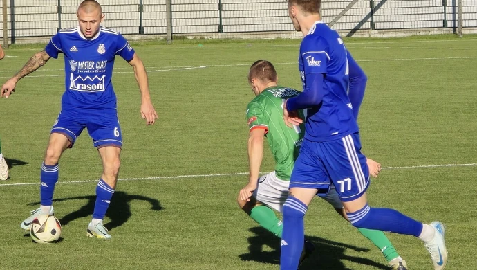 Remis Polonii Piotrków, wygrana Concordii ze Skalnikiem Sulejów