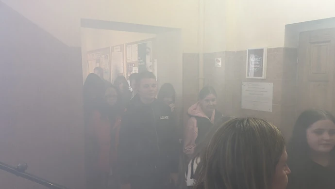 Dym w „ekonomiku”. Ewakuowali się w sześć minut ZDJĘCIA