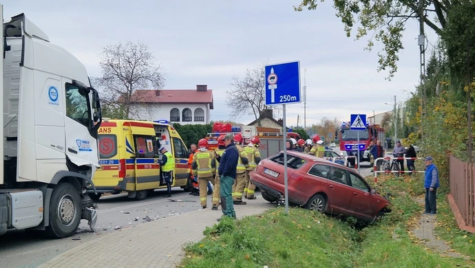 Pijany kierowca Audi spowodował wypadek w Siomkach. Miał ponad promil! ZDJĘCIA