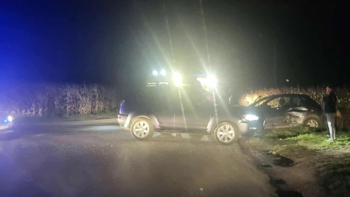 Wypadek w Rokszycach. 52-latka w szpitalu