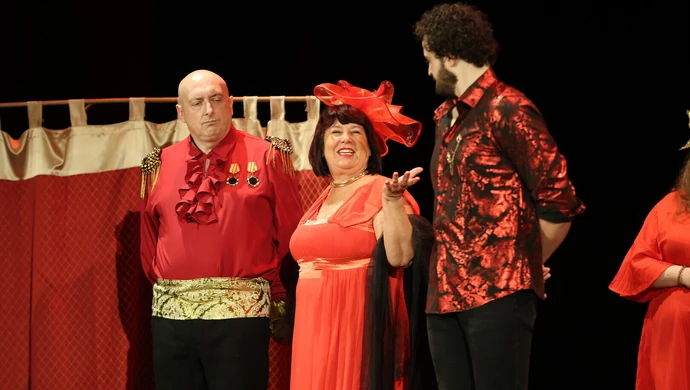 Spektakl „Iwona, księżniczka Burgunda” po raz kolejny oczarował publiczność w Piotrkowie ZDJĘCIA