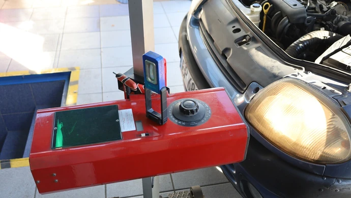 Trwa akcja darmowego sprawdzania ustawienia świateł!