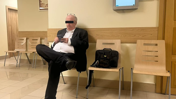 „Łowca wykroczeń” sam stanął przed sądem! Mariusz B. skazany za kradzież kluczy w OBI