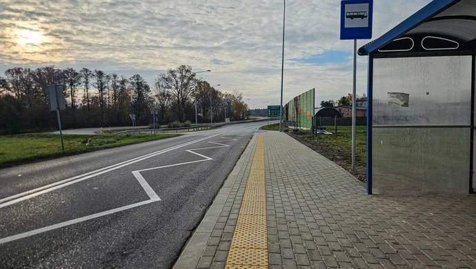 Poprawa bezpieczeństwa na drogach wojewódzkich w Rakowie Dużym i Będkowie