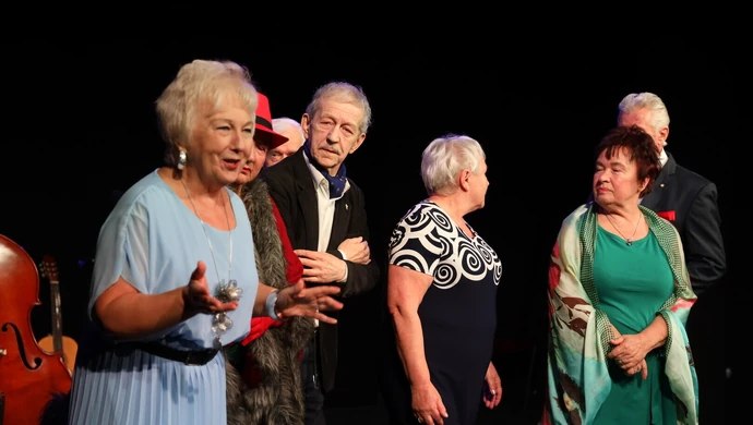 Kabaret Trzeciaki z Piotrkowa  z pierwszym miejscem w Przeglądzie Teatrów i Kabaretów Seniorów